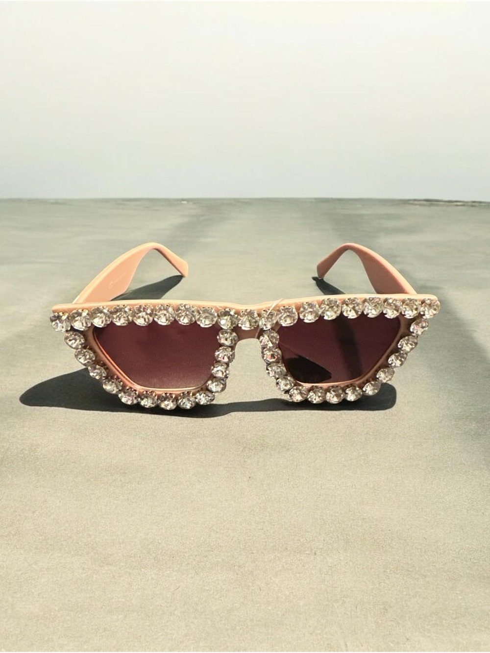 Sparkling Pink Crystal Cat-Eye Sunglasses
S46